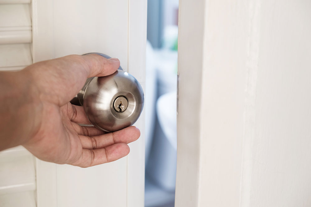 Landlord US-TX] Tenant installed two locking mechanisms on an pantry door.  Wear and tear? : r/Landlord